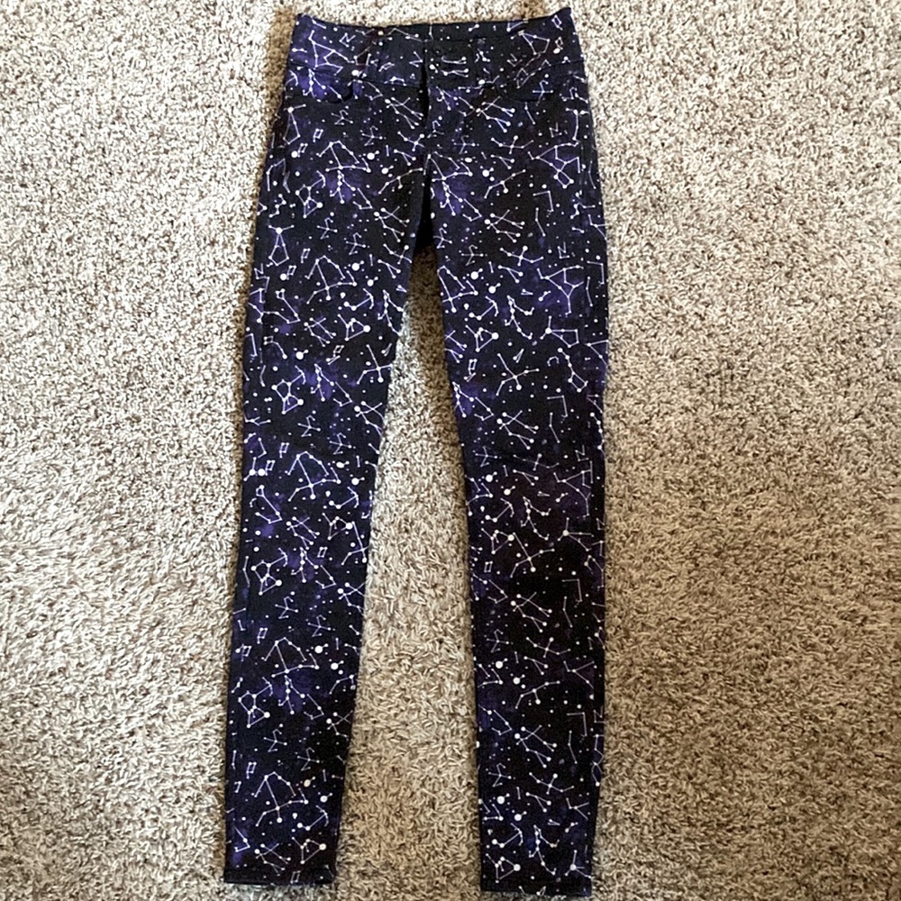Skinny jeans - size 1 purple with constellation print